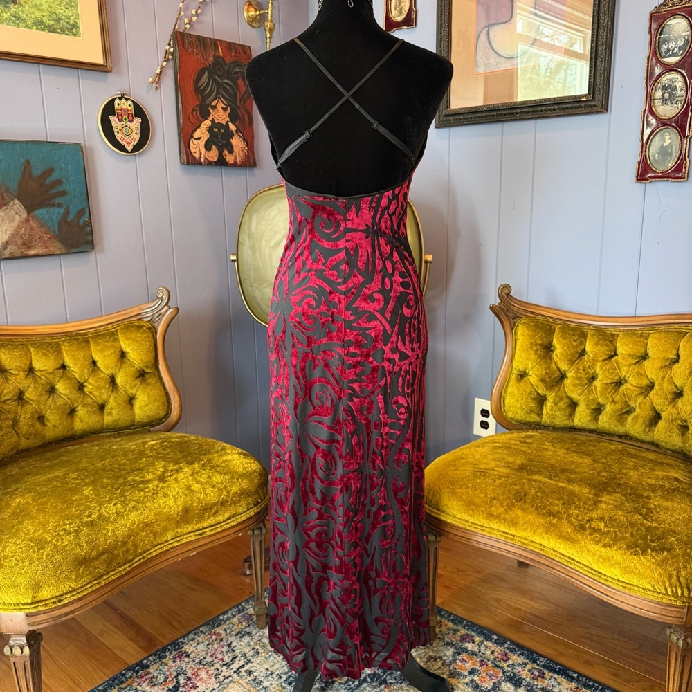 Vintage 90s/Y2K Betsey Johnson Blood Red Gothic Scroll Crushed Velvet Maxi Dress - Picture 6 of 12